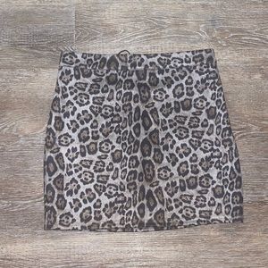 Superdown Size S Cheetah Print Skirt